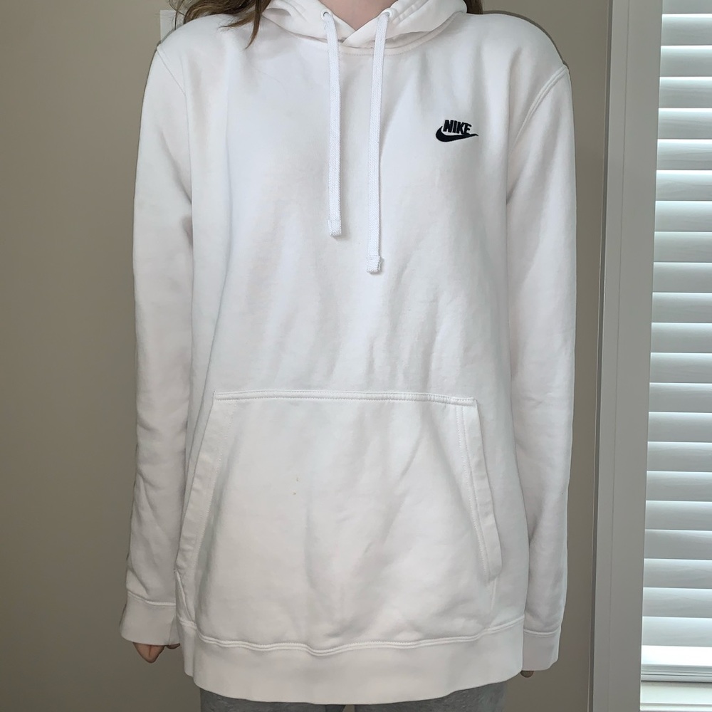 White oversized Nike hoodie